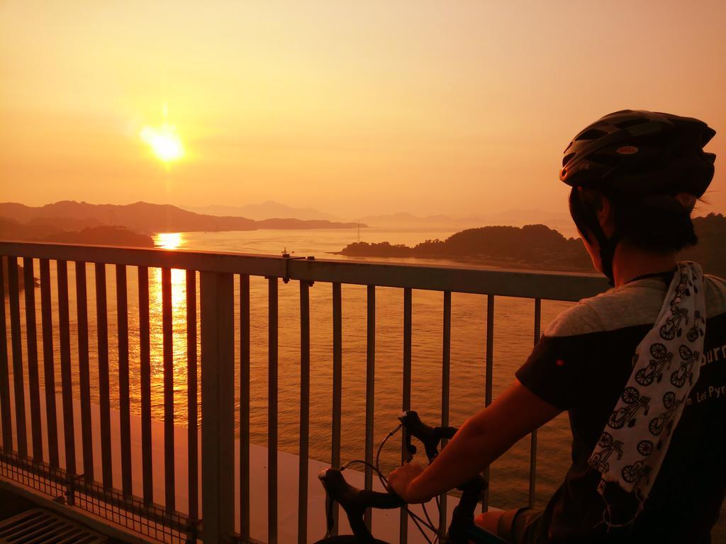 Cyclo No Ie Hotell Imabari Railway Station Exteriör bild